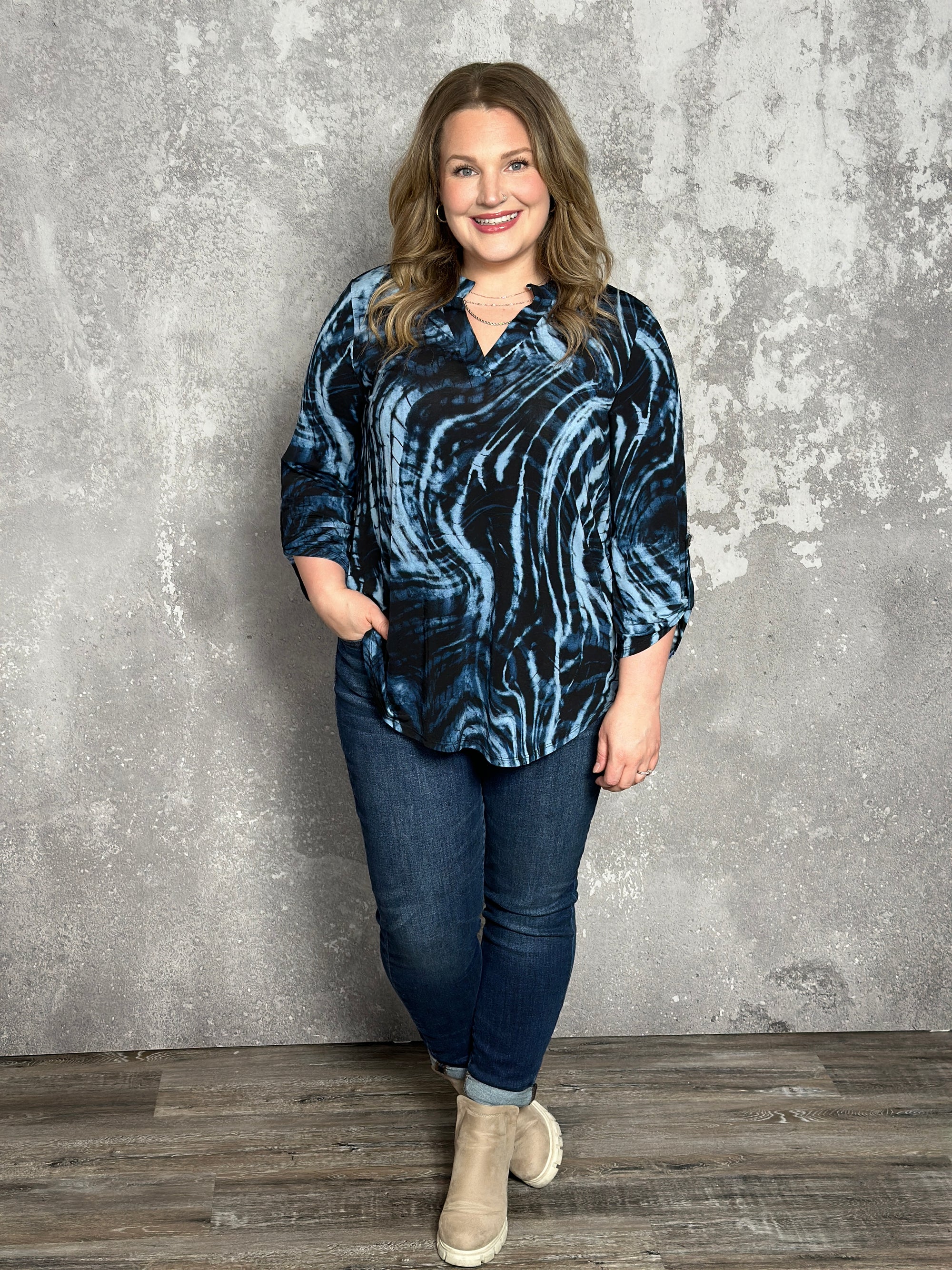 The Wrinkle Free Lizzie Top - Blue Swirl (Small - 3X)