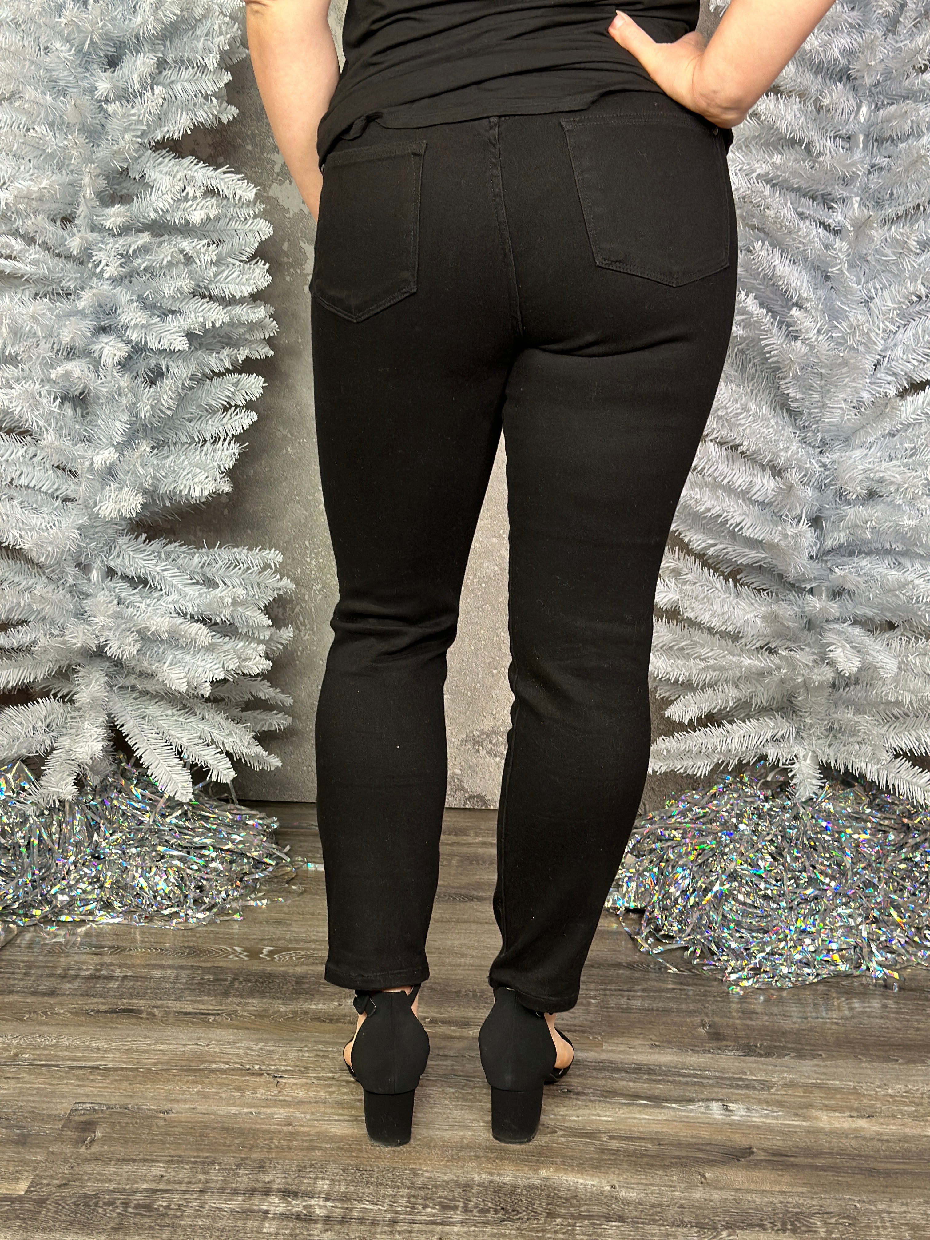 Judy Blue Dark Wash Skinny Fit Tummy Control Jean (sizes 24-24W) - FIN -  The Pink Porcupine ltd.