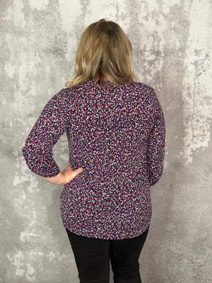 The Wrinkle Free Lizzie Top - Magenta Pebble (Small - 3X)