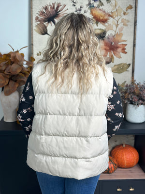 Cream Puffer Vest (Curvy Only)